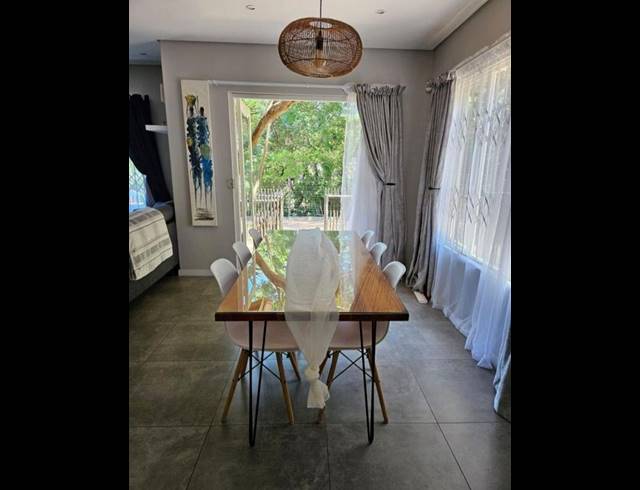 3 BEDROOM TOWNHOUSE FOR SALE IN DAWNCLIFFE